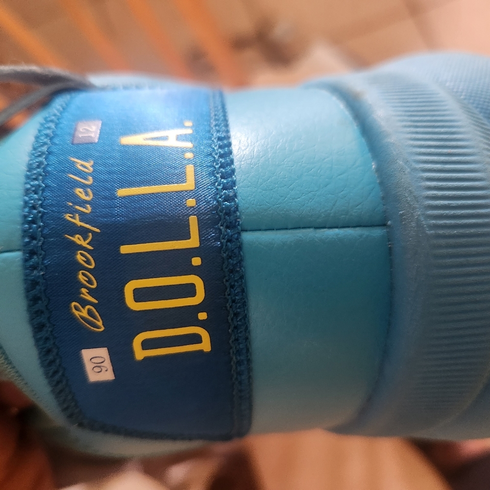 Adidas D.O.L.L.A. Basketball Sneaker - Picture 6 of 6